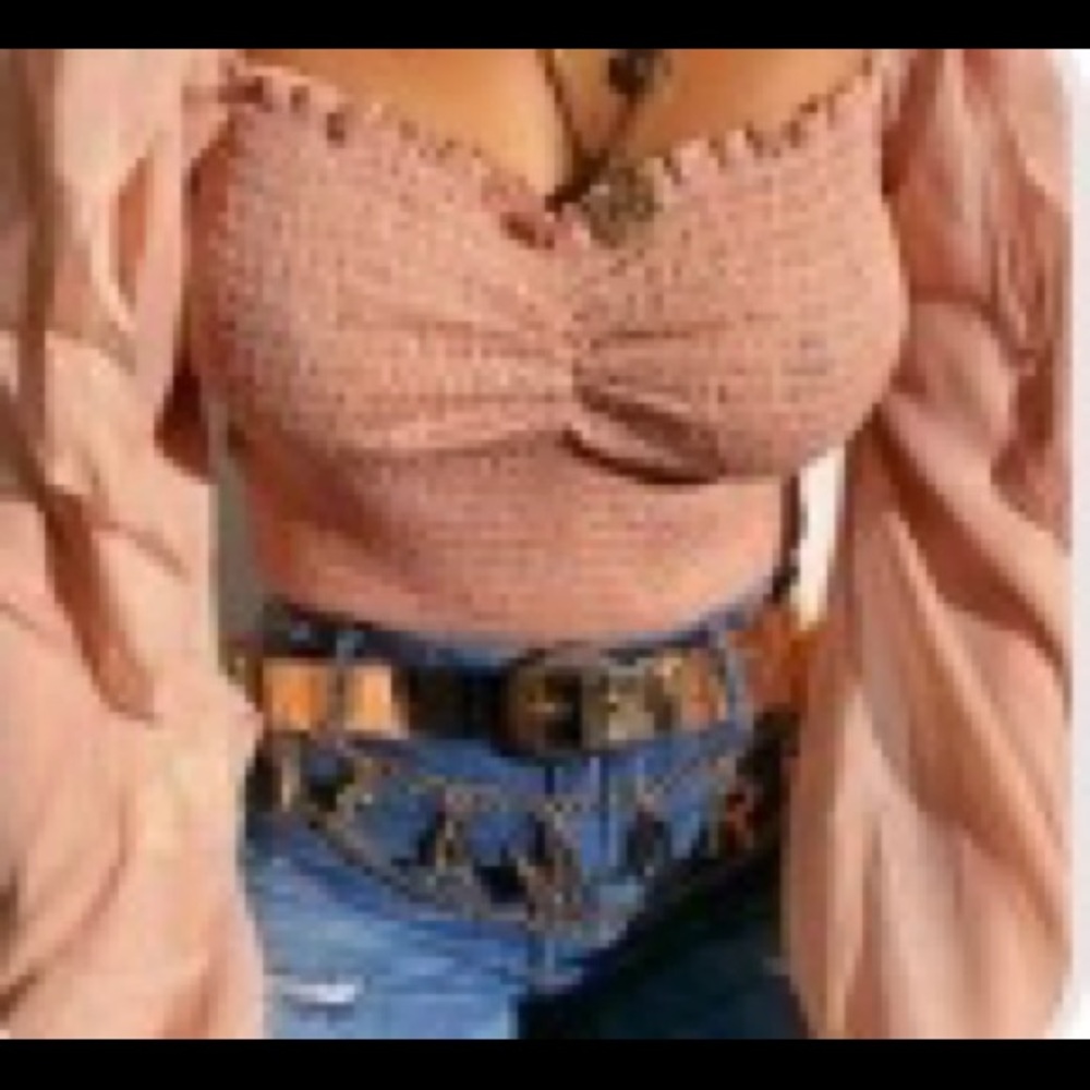 Cute blush top 💓